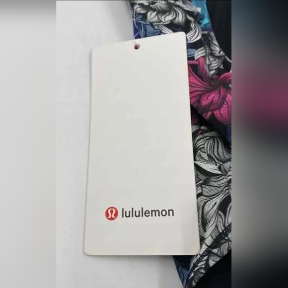 NEW Lululemon Shoreline Floral 1 piece Swimsuit Bathing Suit - Picture 7 of 9